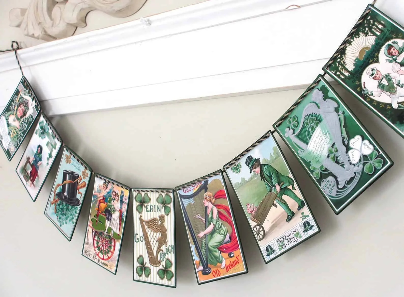 12. Guirnalda con tarjetas de San Patricio