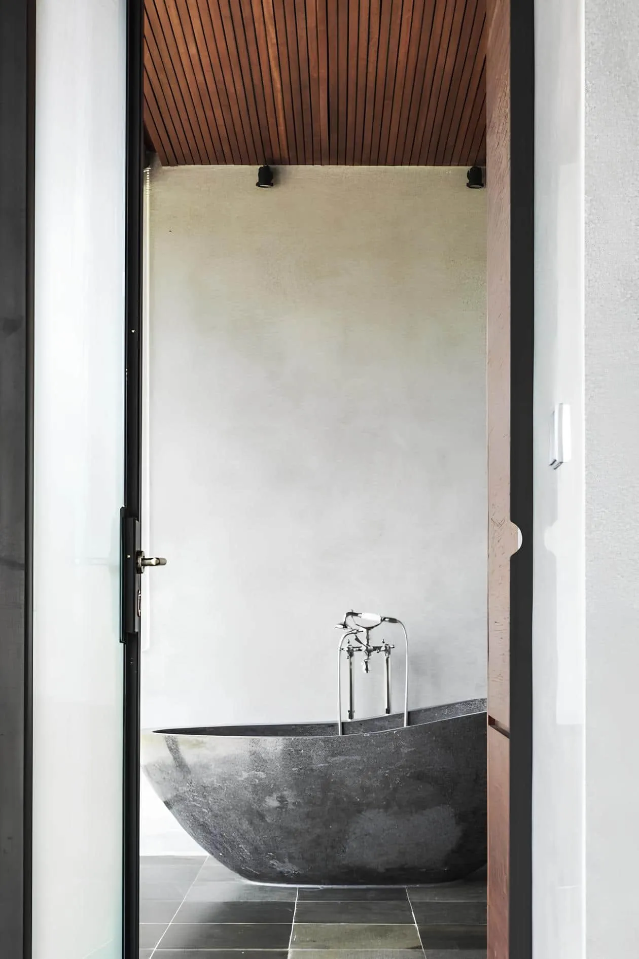 艾利克斯·多尼耶的O宅：灵感源自声波的温馨居所