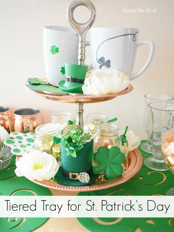 5. Bandeja de cobre para el Día de San Patricio