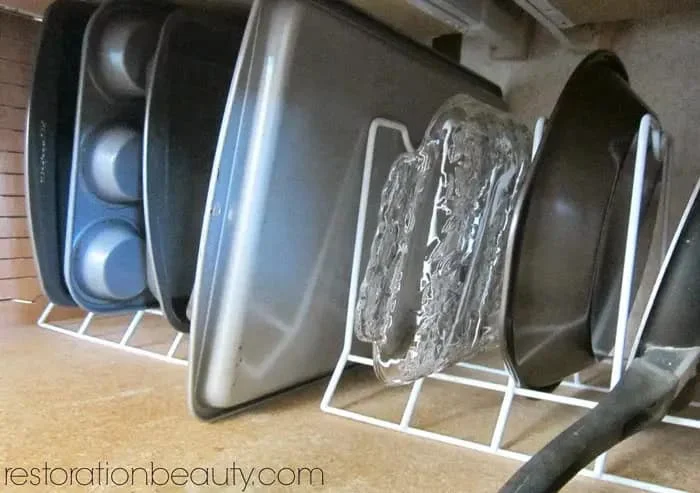 15. ORGANIZADOR DIY DE VASOS Y UTENSILIOS DE COCINA