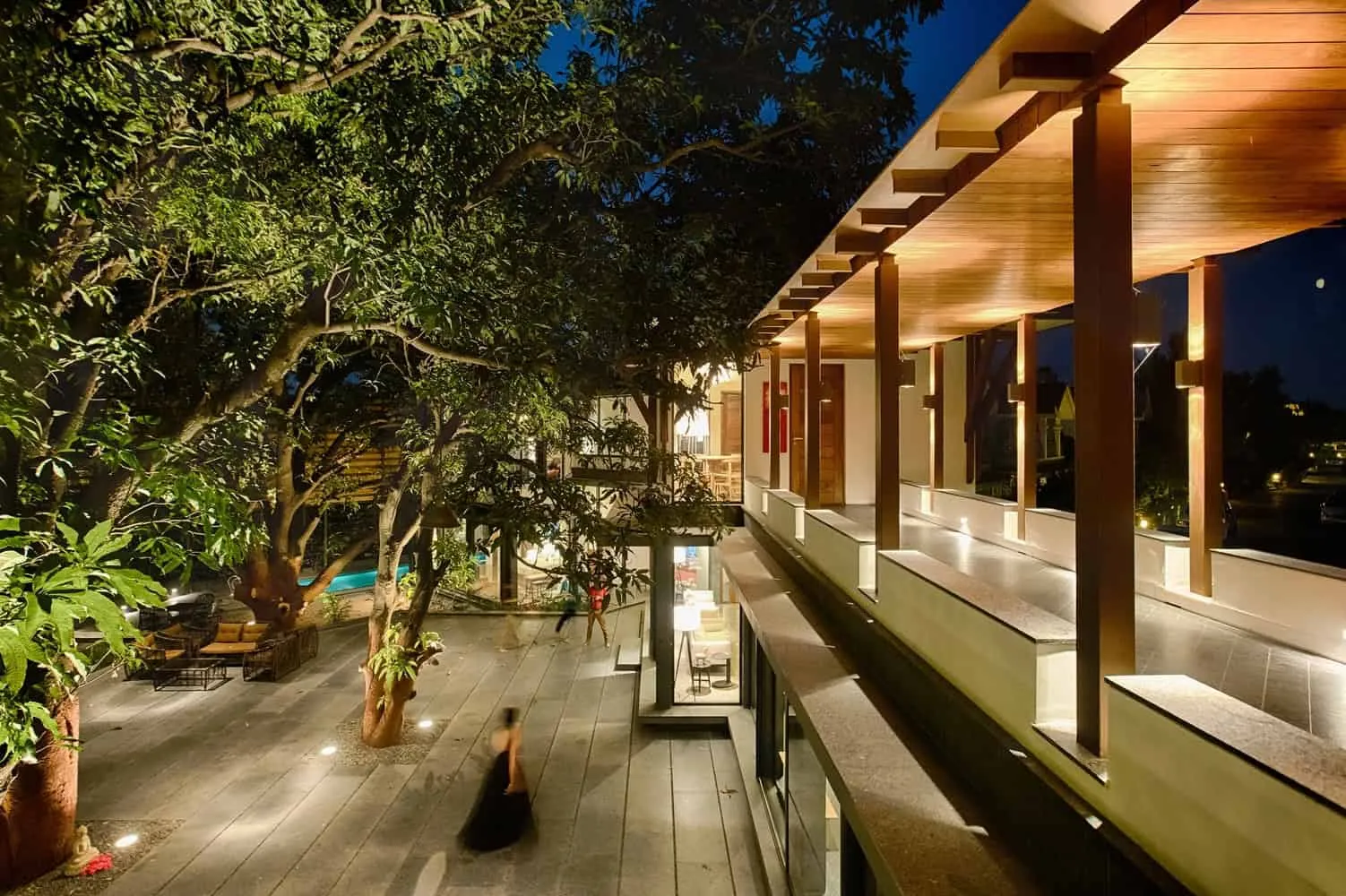 House Under a Mango Tree by Ujval Panchal and Kinni Soni in Bhopal, India House Under a Mango Tree by Ujval Panchal and Kinni Soni in Bhopal, India