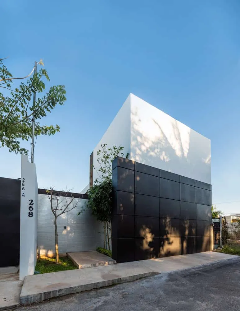 House Trucus by Gerardo Boyanse Ancone in Merida, Mexico