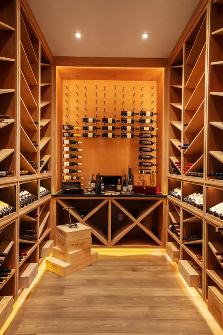 4. Western Lake Treasure