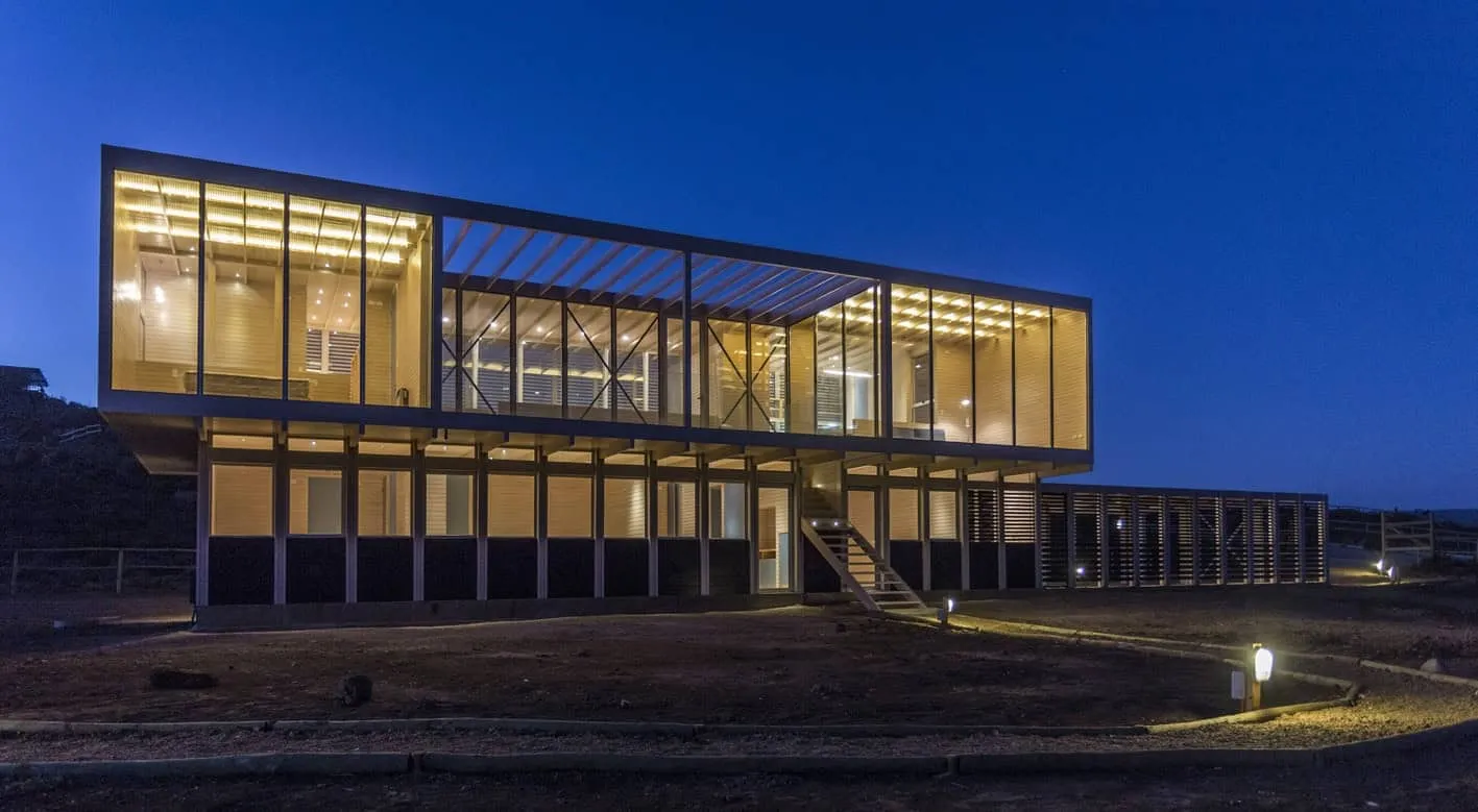 Tunken House by Nicolas Loi in Algarrobo, Chile