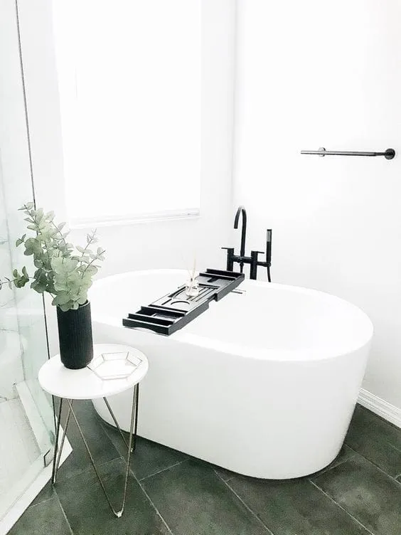 选择适合家庭放松和休息的浴缸