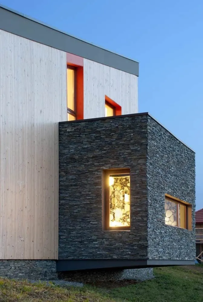 罗马尼亚的BLIPSZ与Atelier F.K.M.哈多之家