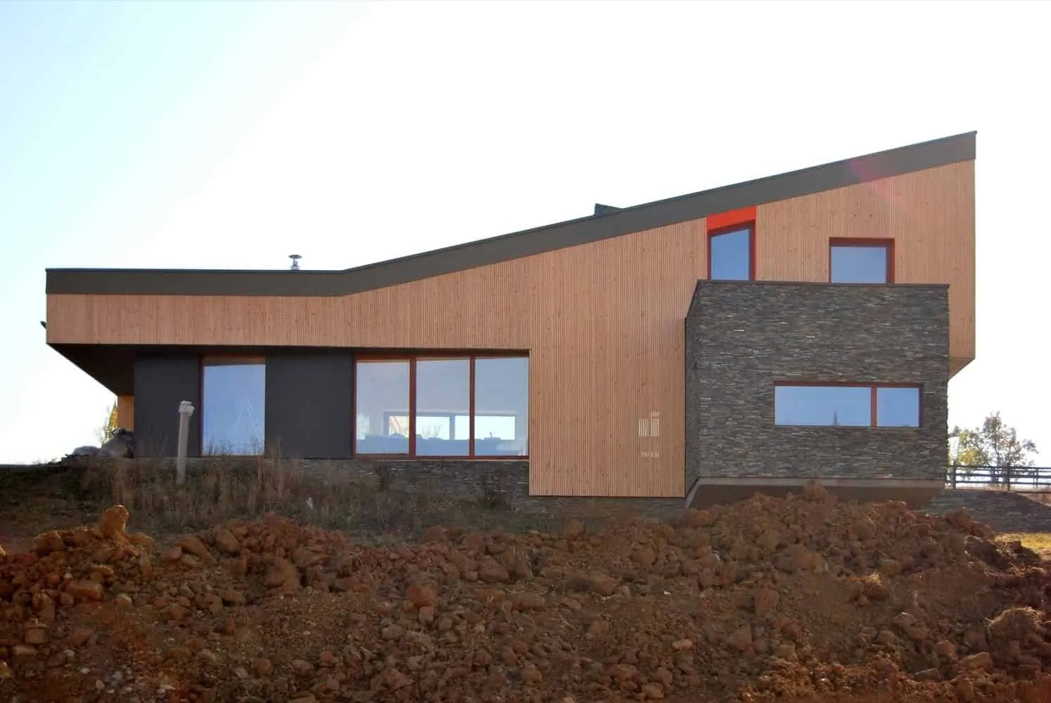 罗马尼亚的BLIPSZ与Atelier F.K.M.哈多之家