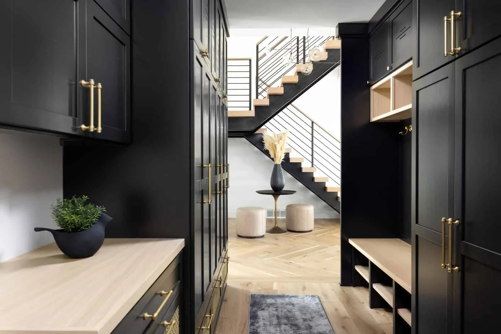 15. Переходний вхідний зал