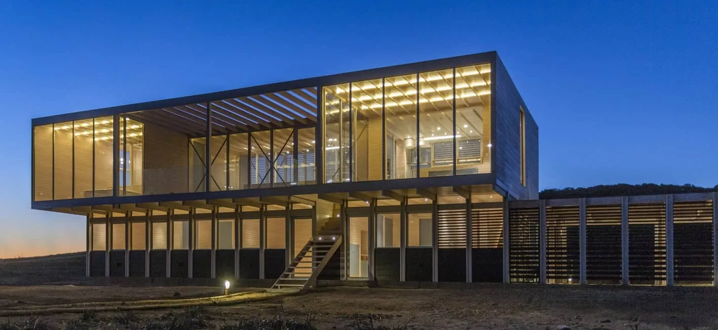 Tunken House by Nicolas Loi in Algarrobo, Chile