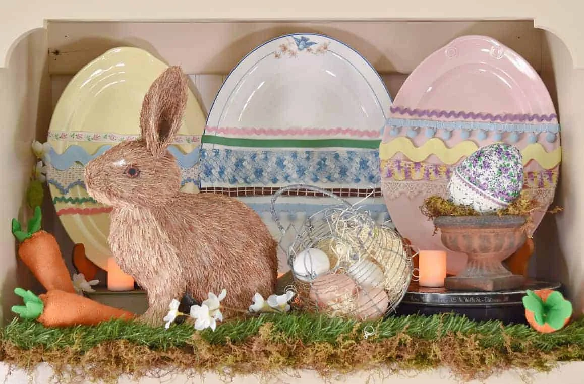 14. HUEVOS HECHOS CON PLÁSTICO VIEJO