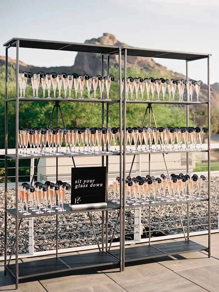 9. Seating chart de vidrio