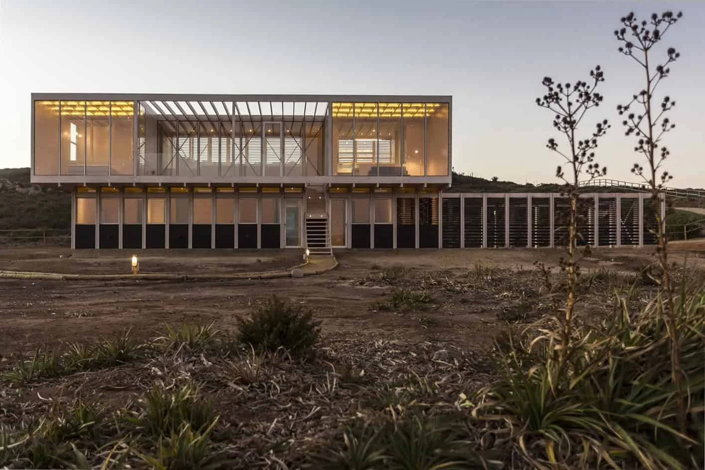 Tunken House by Nicolas Loi in Algarrobo, Chile