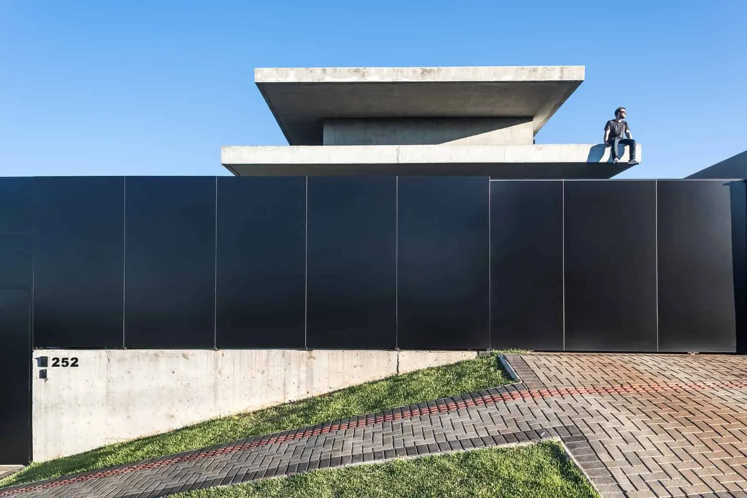 巴西帕托布兰科的米格尔·马塞多建筑事务所设计的JK住宅