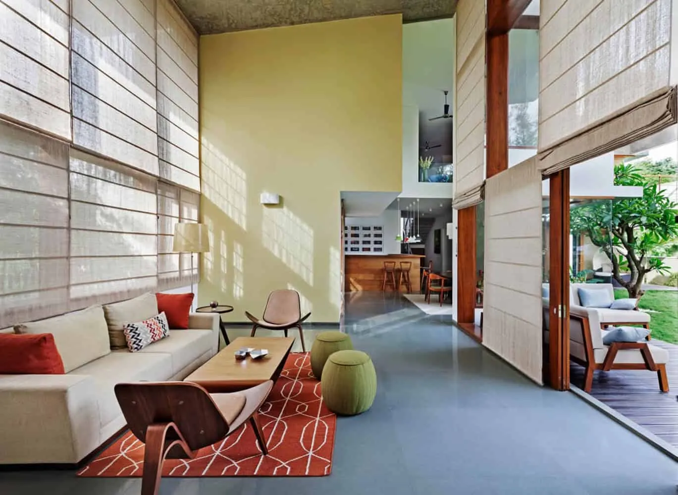 印度班加罗尔的Khosla Associates设计的L-Plan住宅 印度班加罗尔的Khosla Associates设计的L-Plan住宅