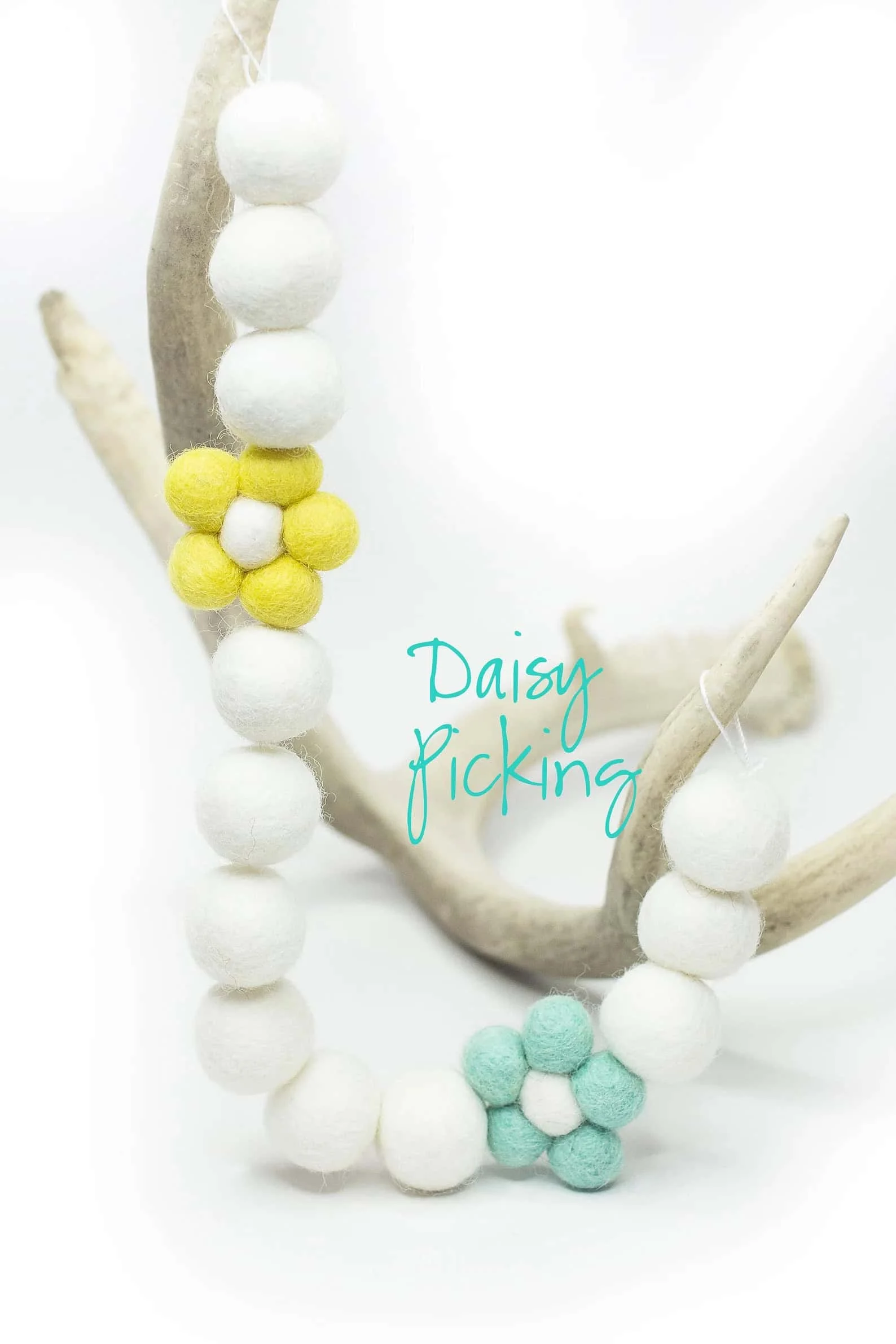 13. Guirlanda con margaritas