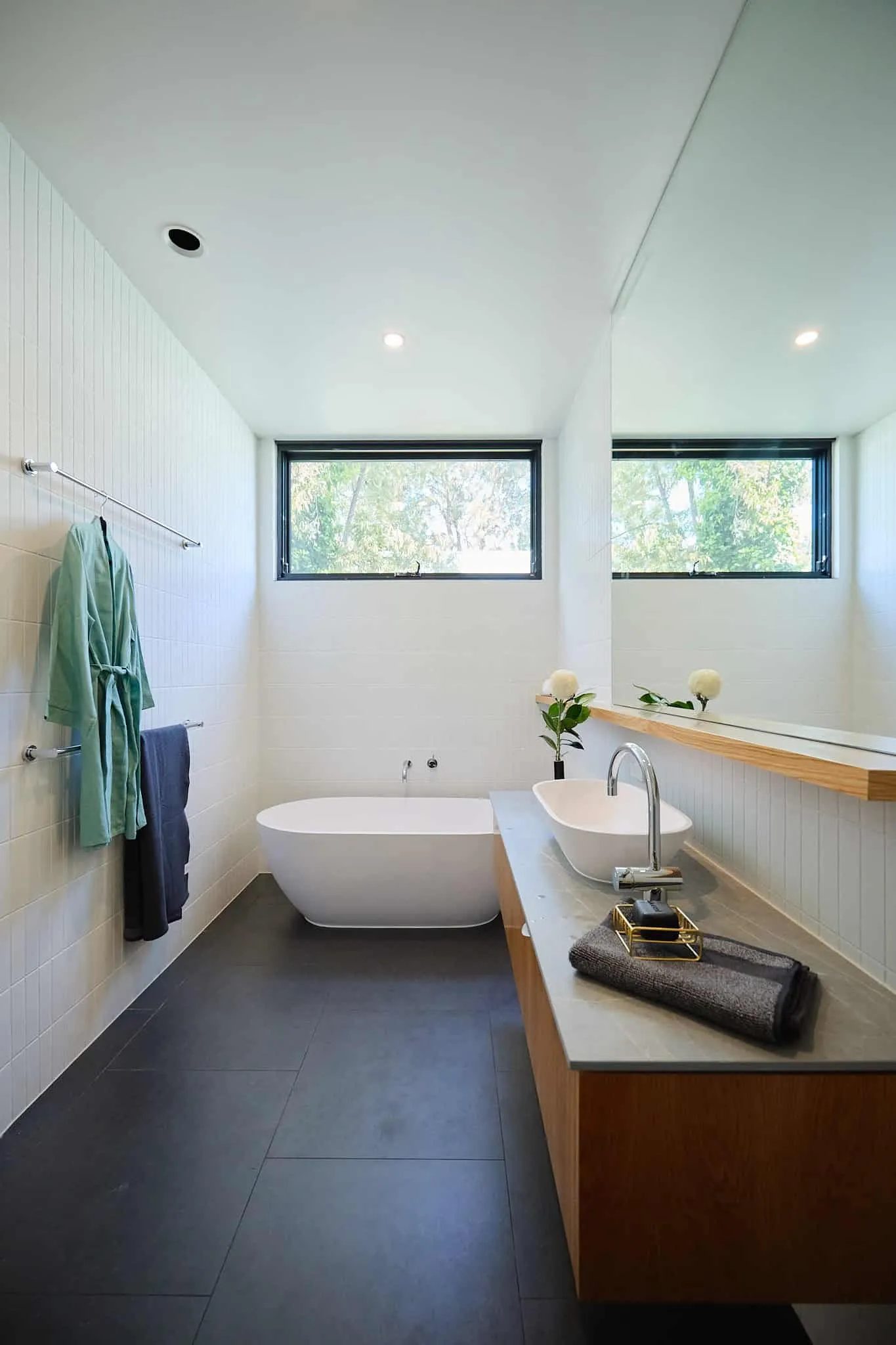 Garden House in Point Lonsdale, Australia by Lifespaces Group