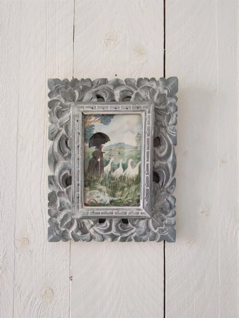 14. Біла фарба для картини