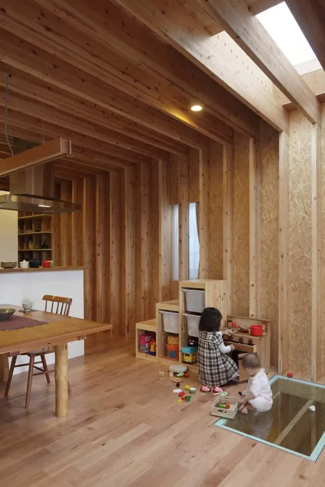 伊藤淳一建筑事务所设计的格罗夫住宅，日本秋田市