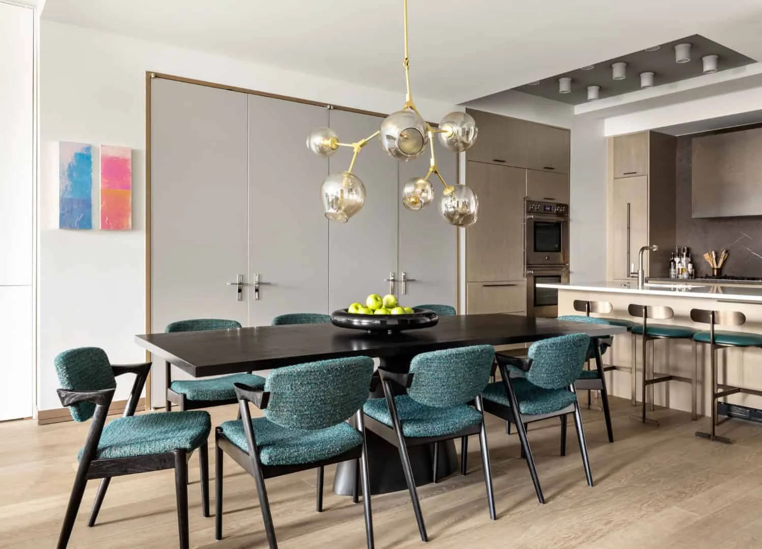 7. Modern Dining Room, New York