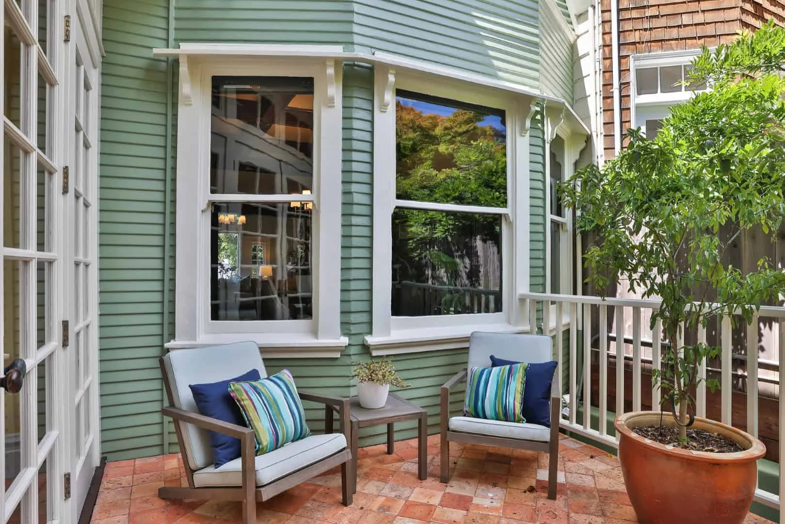 3. Cueva Hollow Edwardian