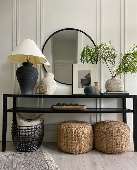 Best Tips for Decorating the Foyer