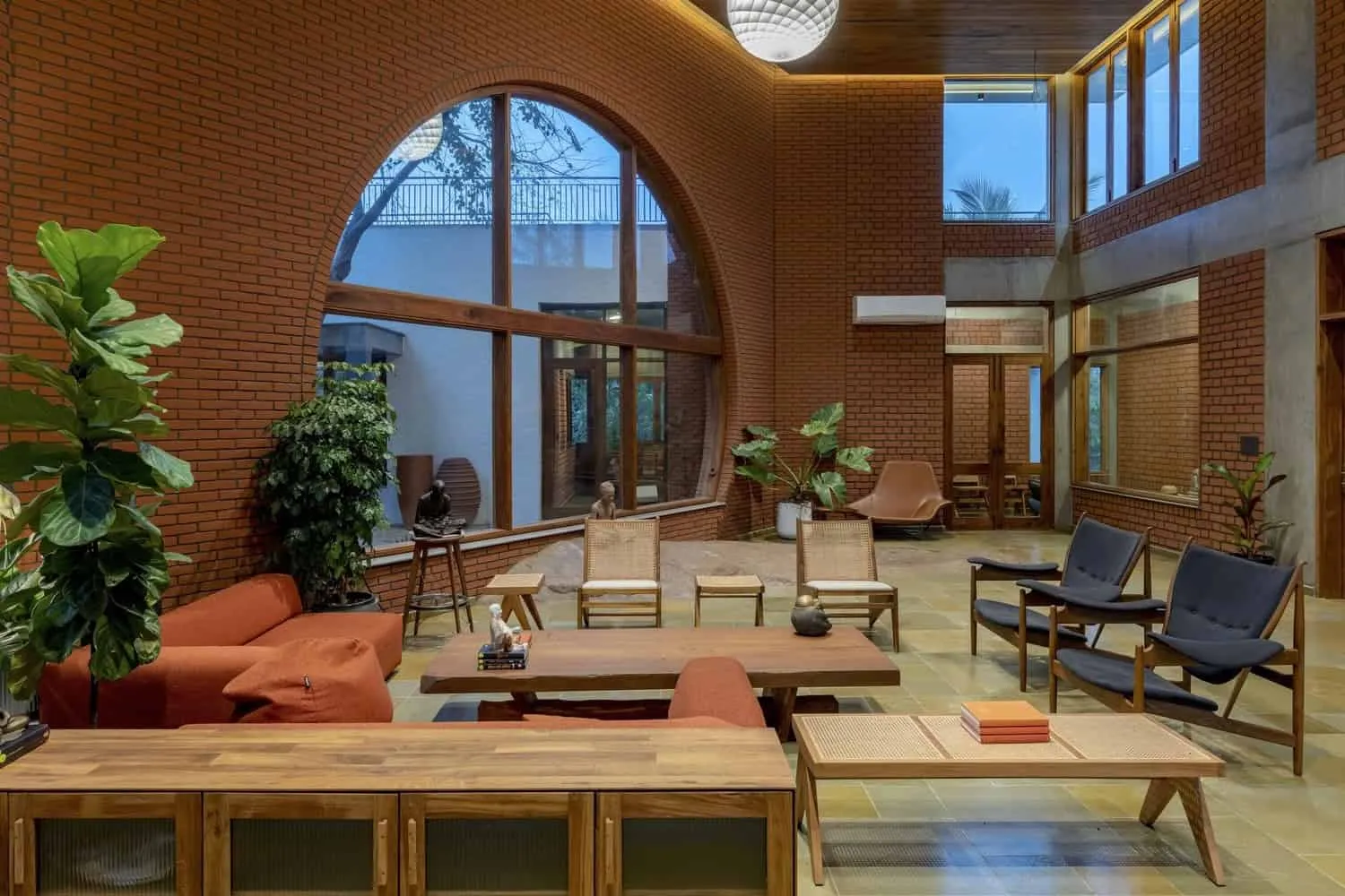 来自The Grid Architects的达吉之家：自然创造的生物亲和作品