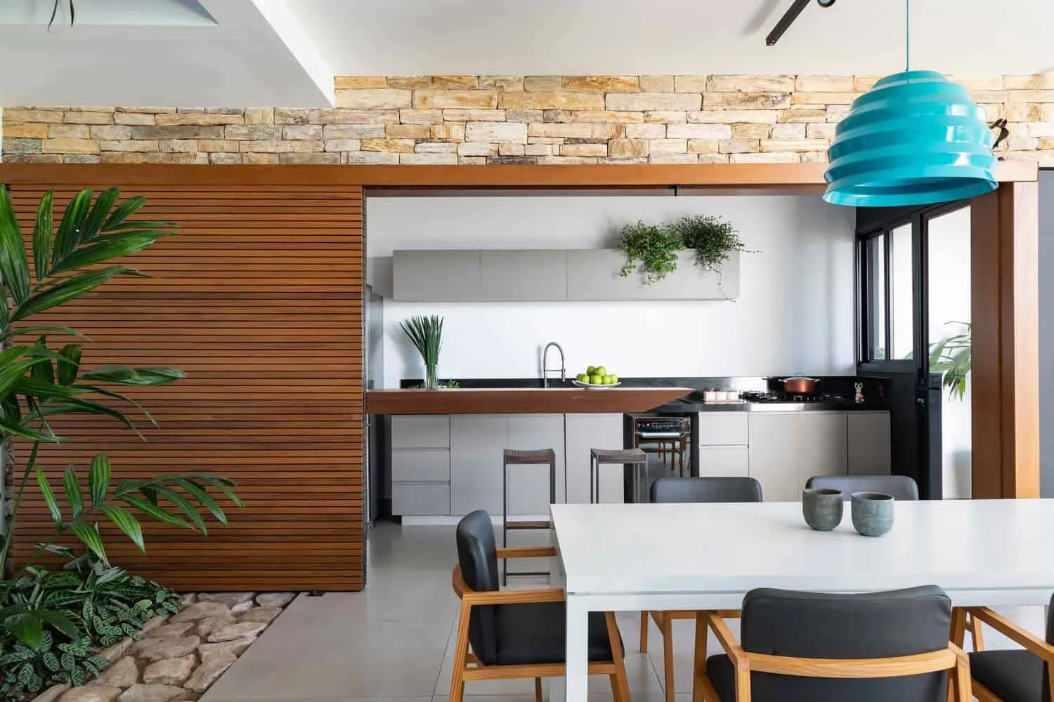 Житловий будинок Sabara від Padovani Arquitetos Associados у Кампінасі, Бразилія Житловий будинок Sabara від Padovani Arquitetos Associados у Кампінасі, Бразилія