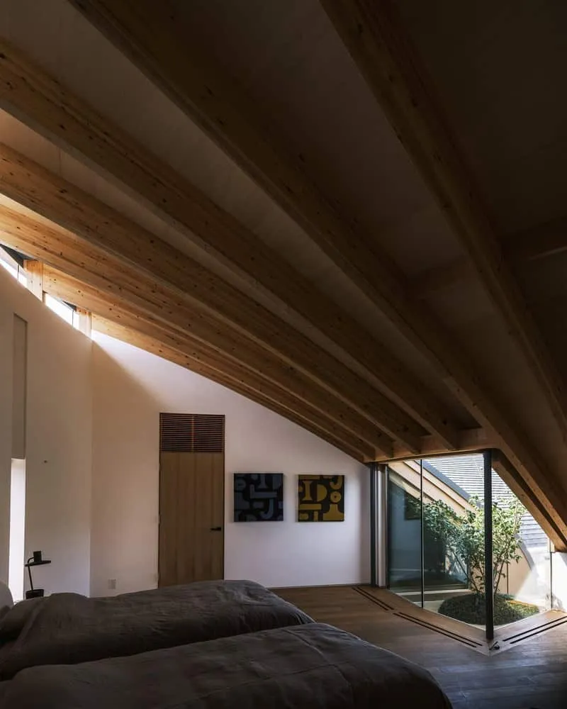 Дом-капсула Небесного Судна від NKS Architects у Фукуокі, Японія