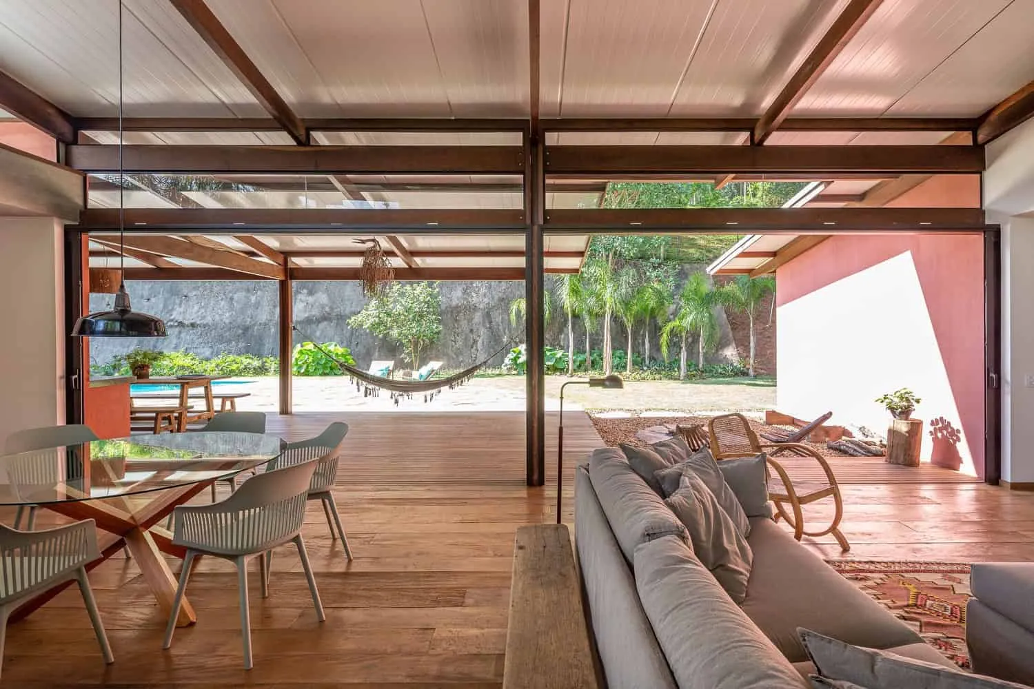 巴西伊比乌纳的Rocco Arquitetos伊塔uba住宅 巴西伊比乌纳的Rocco Arquitetos伊塔uba住宅