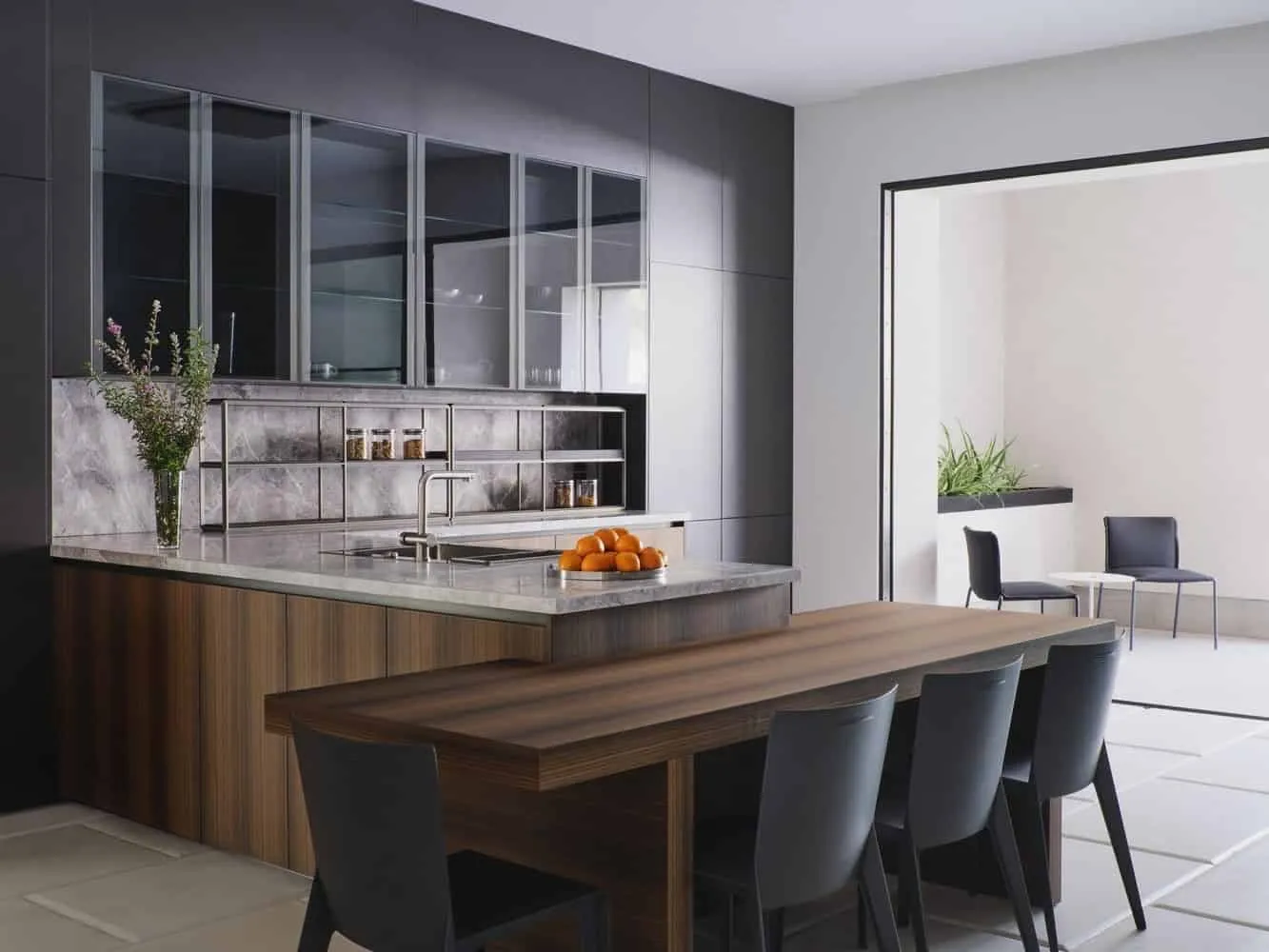 Architect's House by ALEEYA. Design Studio in Karachi, Pakistan Architect's House by ALEEYA. Design Studio in Karachi, Pakistan