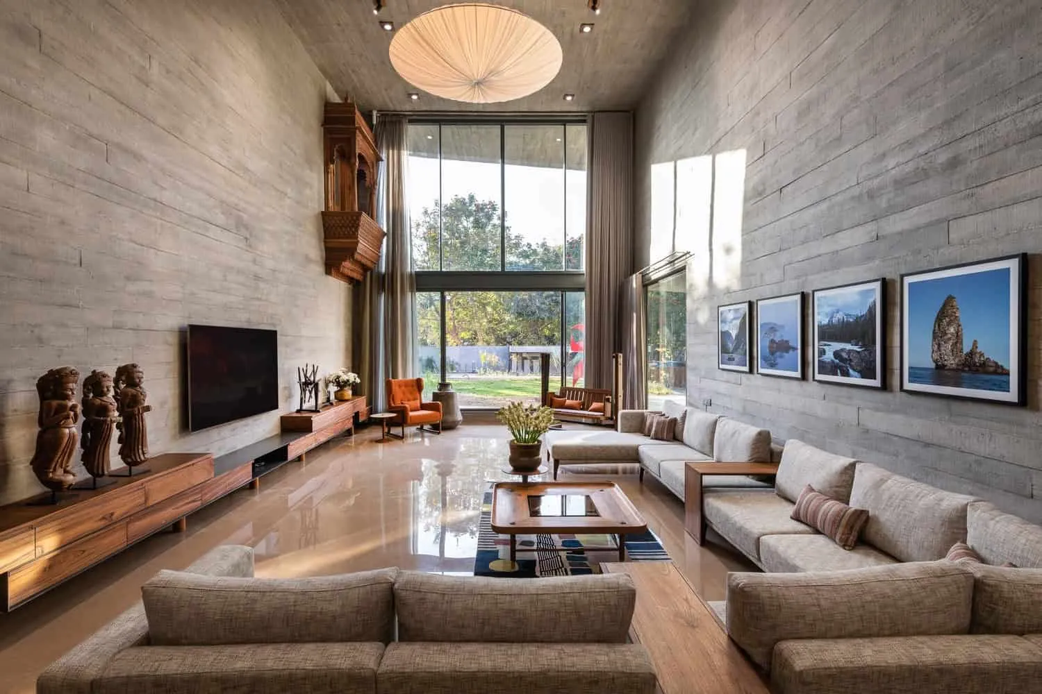 The Grid Architects 设计的阿赫迈达巴德混凝土粗野主义住宅