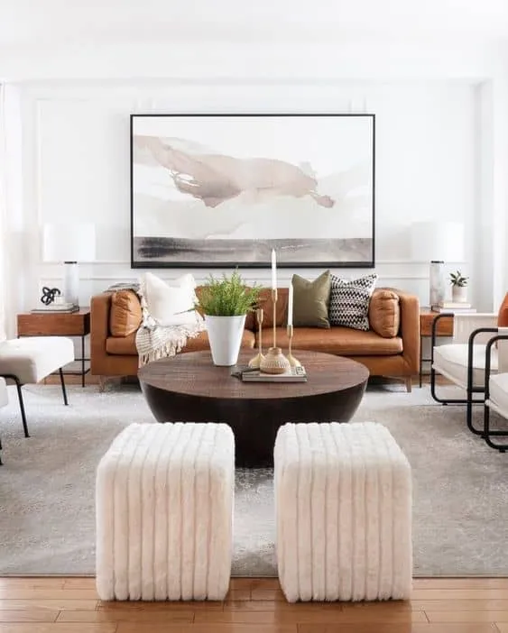 用中性色和暖色调打造温馨舒适的室内设计