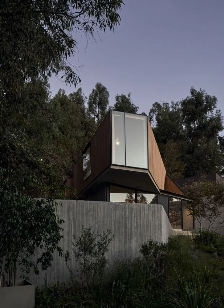 Casa Arca de Gonzalo Iturriaga Ataly en La Reina, Chile Casa Arca de Gonzalo Iturriaga Ataly en La Reina, Chile