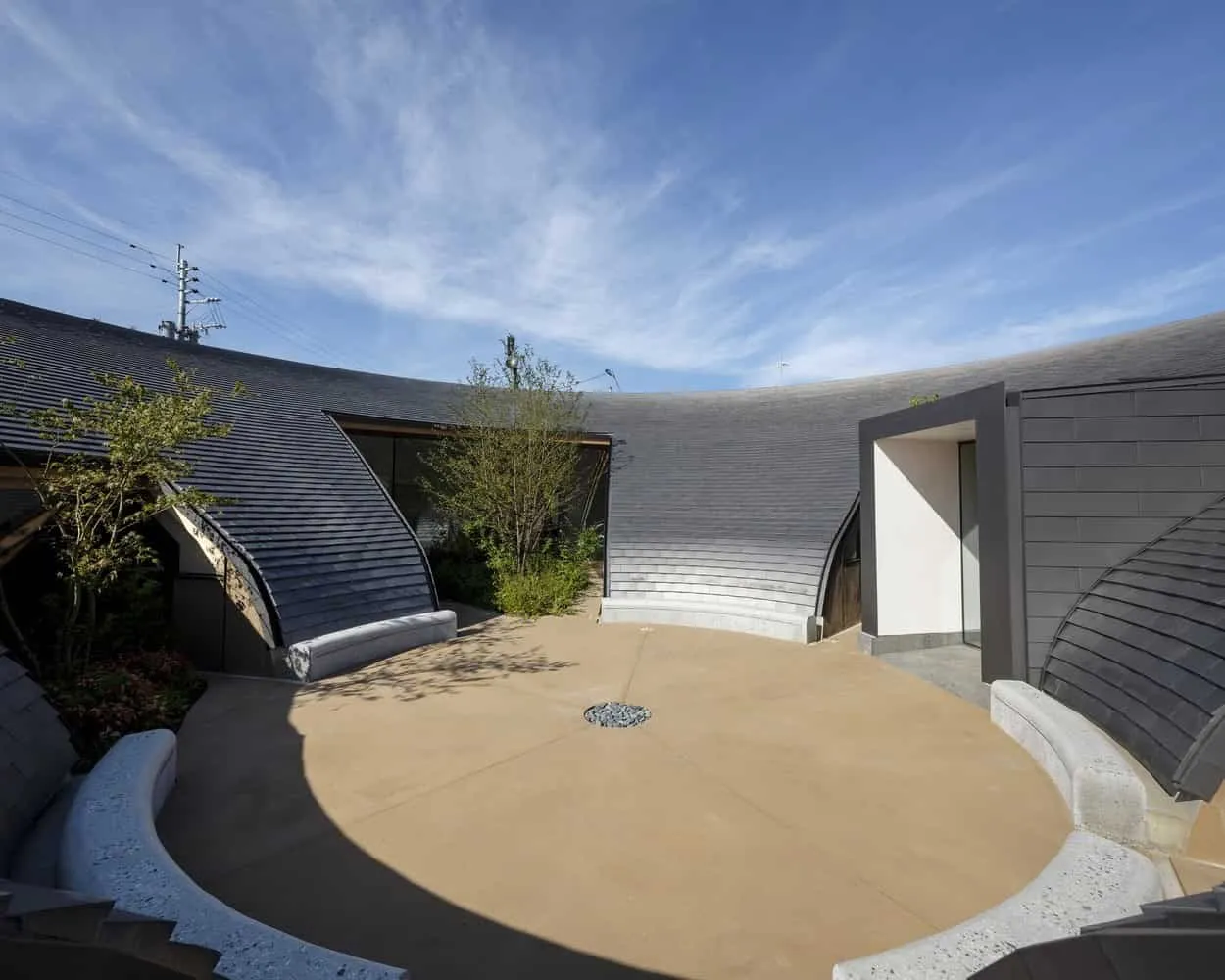 Дом-капсула Небесного Судна від NKS Architects у Фукуокі, Японія