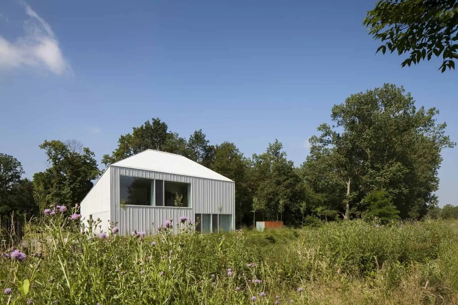 dmvA设计的VMVK住宅，位于比利时圣卡特利恩-瓦uer