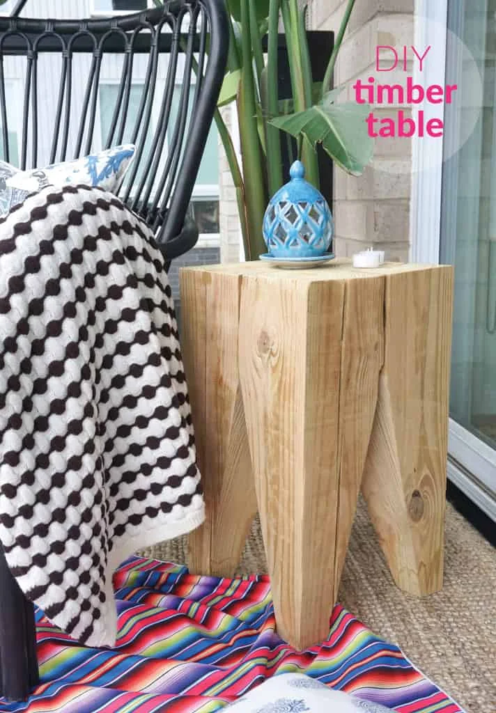 10. Mesa de barril de madera de DIY