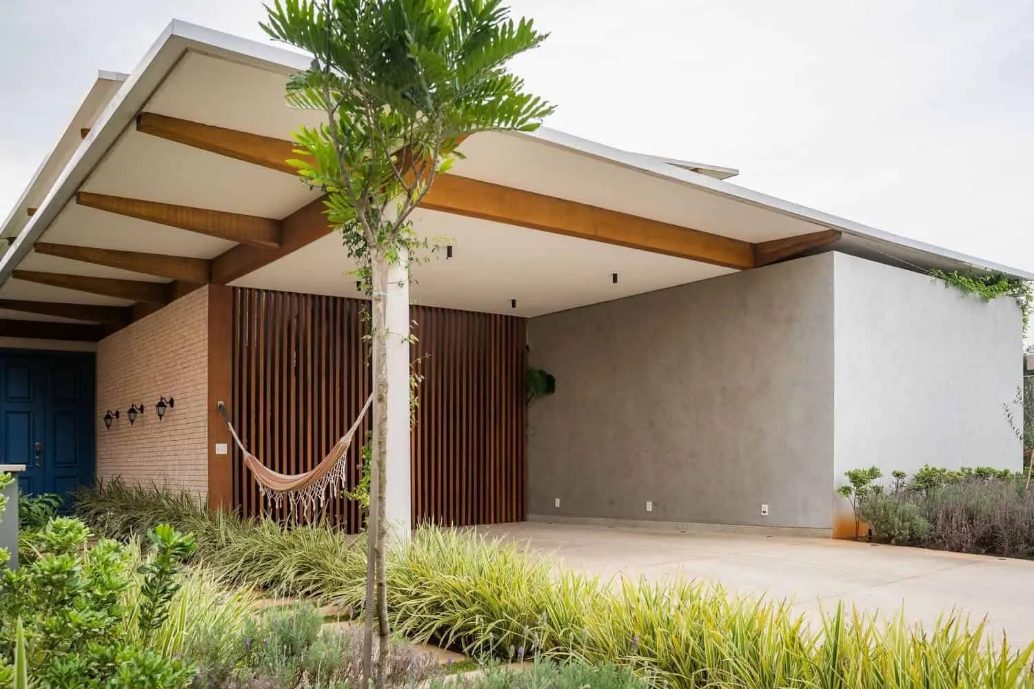 弗·波勒斯建筑事务所设计的维托兰蒂姆市FC Residence住宅