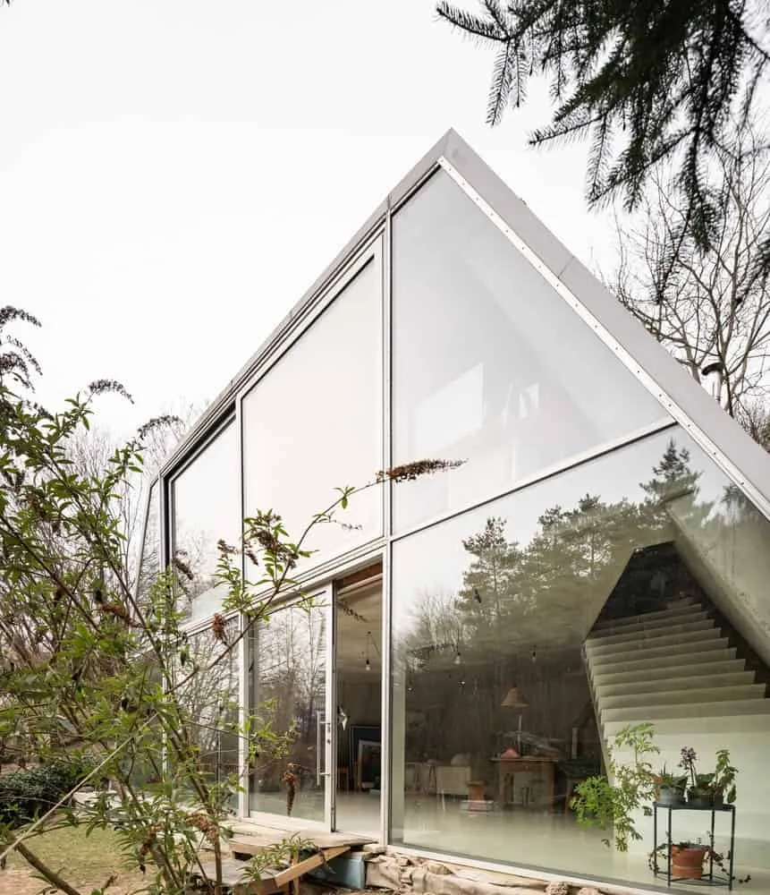 斯洛伐克佩尔尼克家庭住宅由Studeny architects工作室设计 斯洛伐克佩尔尼克家庭住宅由Studeny architects工作室设计