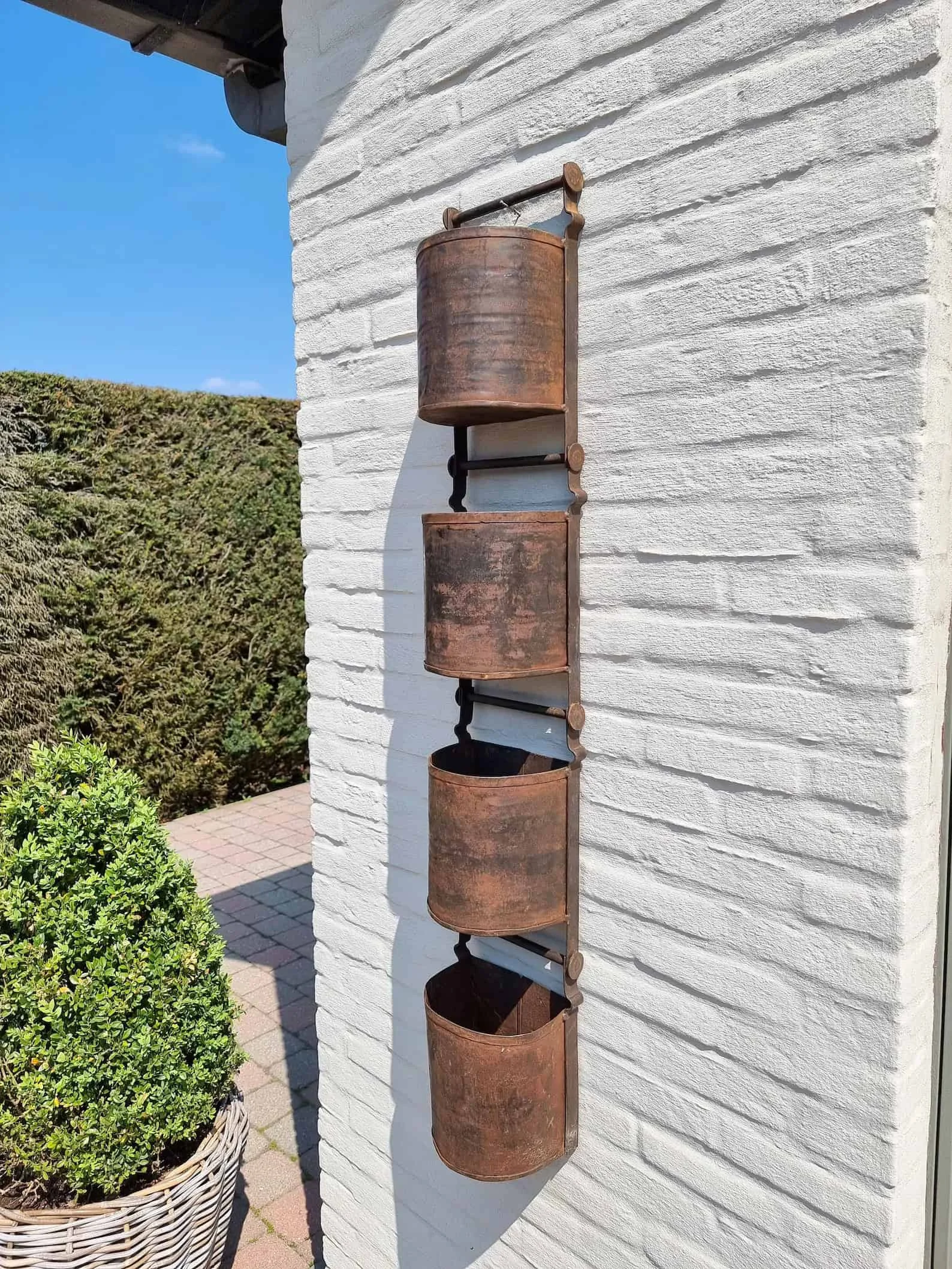 3. Macetas florales estilo vintage