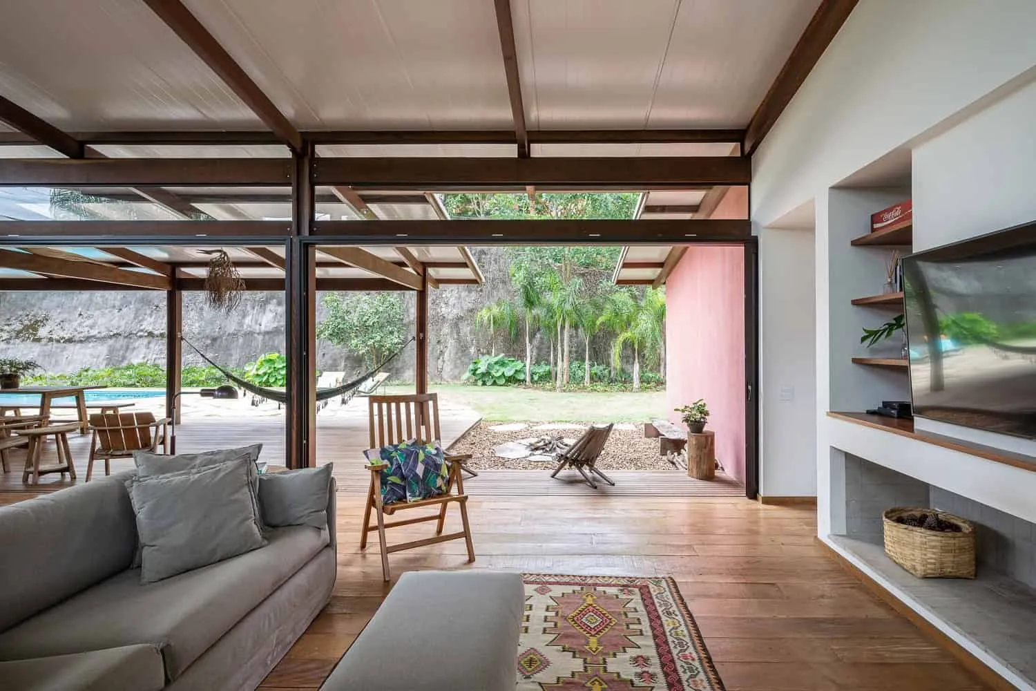 巴西伊比乌纳的Rocco Arquitetos伊塔uba住宅 巴西伊比乌纳的Rocco Arquitetos伊塔uba住宅