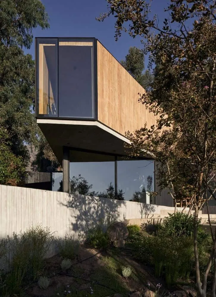 Casa Arca de Gonzalo Iturriaga Ataly en La Reina, Chile Casa Arca de Gonzalo Iturriaga Ataly en La Reina, Chile