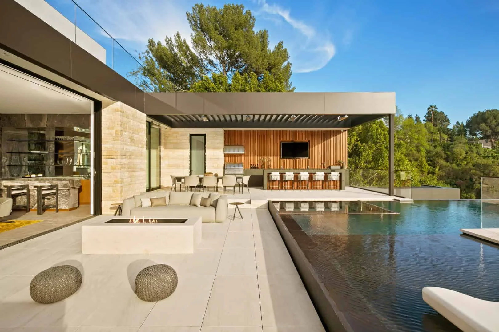 15. 贝尔艾尔现代新宅