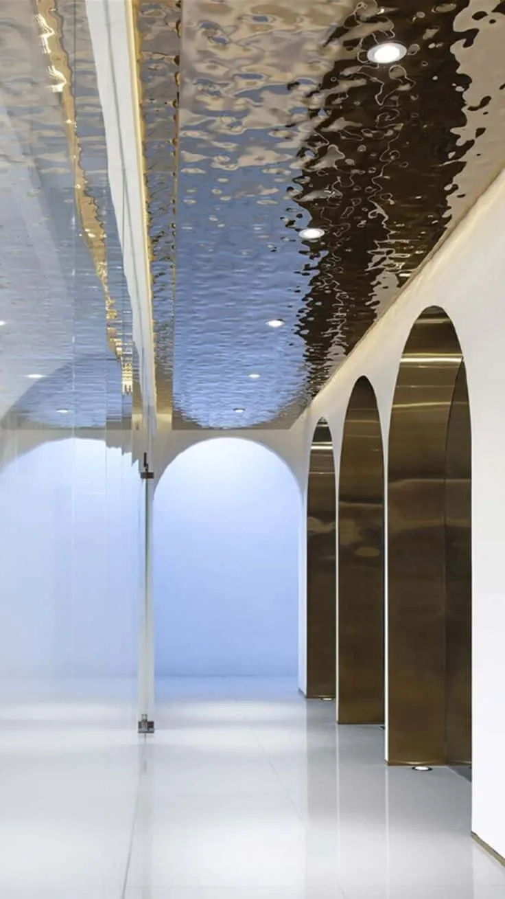 Reflecting Elegance — Water as a Trend in Interior Design