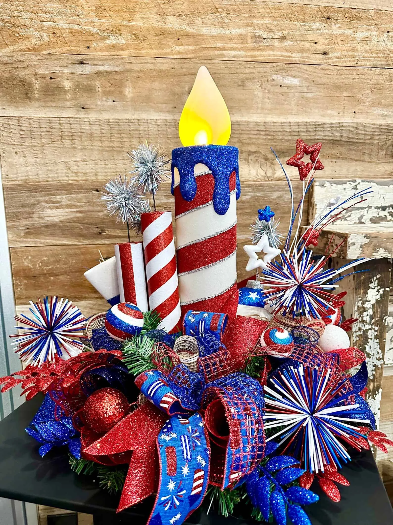 8. Centro de mesa de velas para el 4 de julio