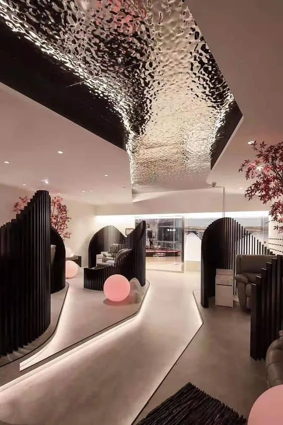 Reflecting Elegance — Water as a Trend in Interior Design