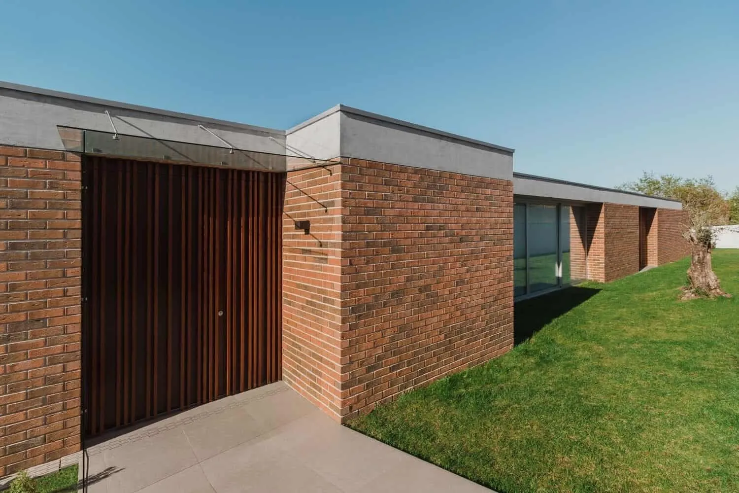 葡萄牙特雷戈萨的霍尔特住宅由MATÉRIAS建筑与室内设计