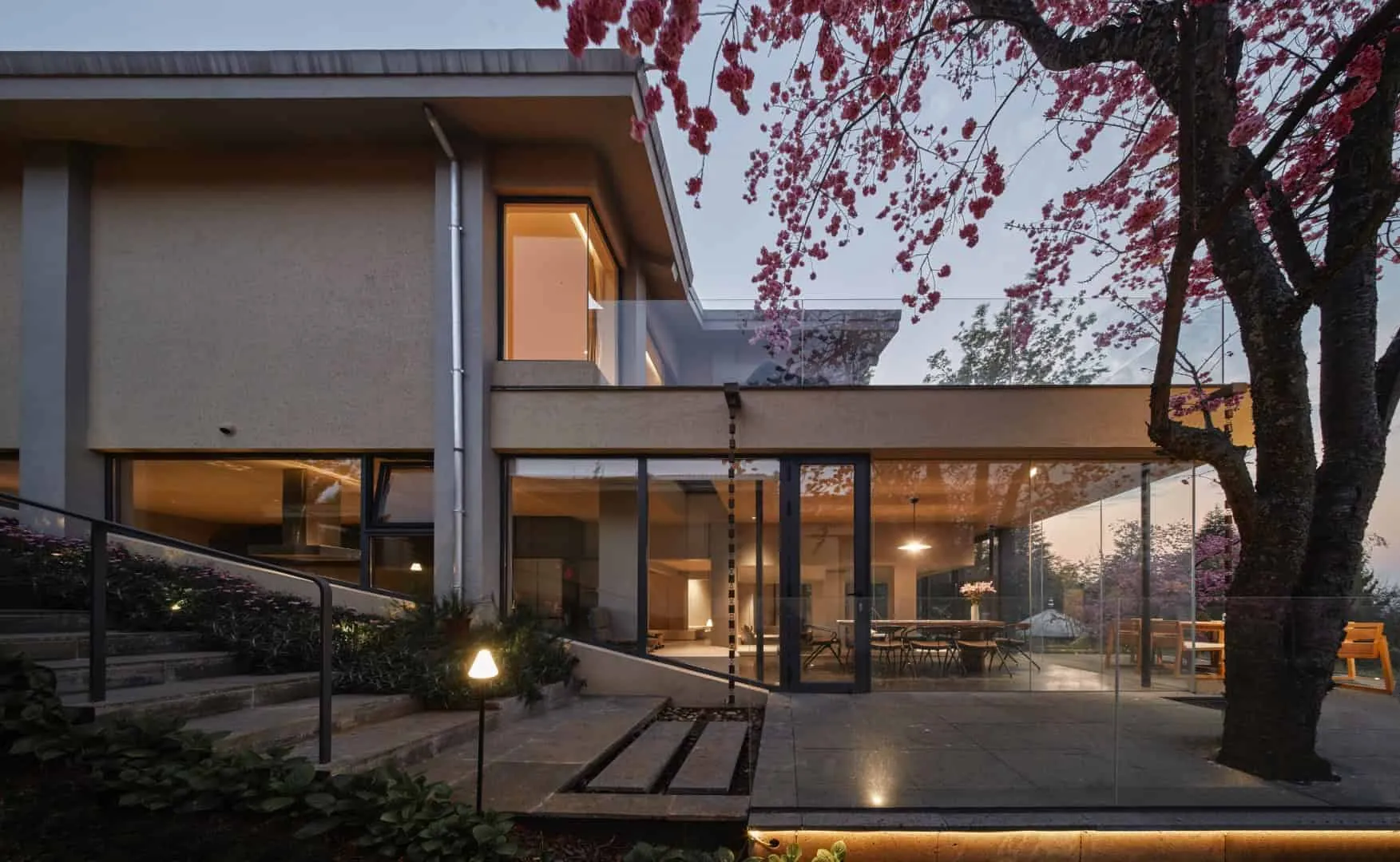 扎根大地的住宅,KiKi ARCHi 在中国昆明 扎根大地的住宅,KiKi ARCHi 在中国昆明