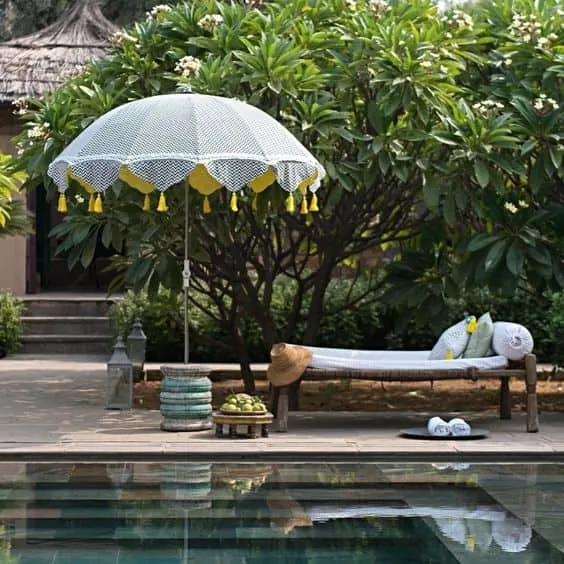 Unveiling the Accessory That's Making a Big Comeback This Summer