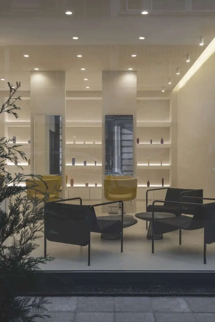 普罗夫迪夫，保加利亚的CR理发店与Simple Architecture学院