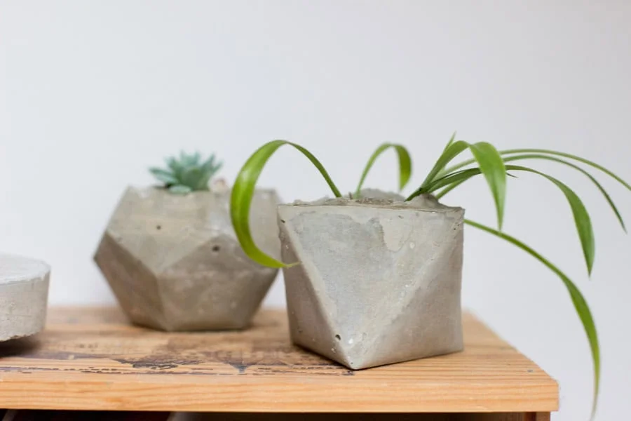 2. DIY GEOMETRIC PLANTERS